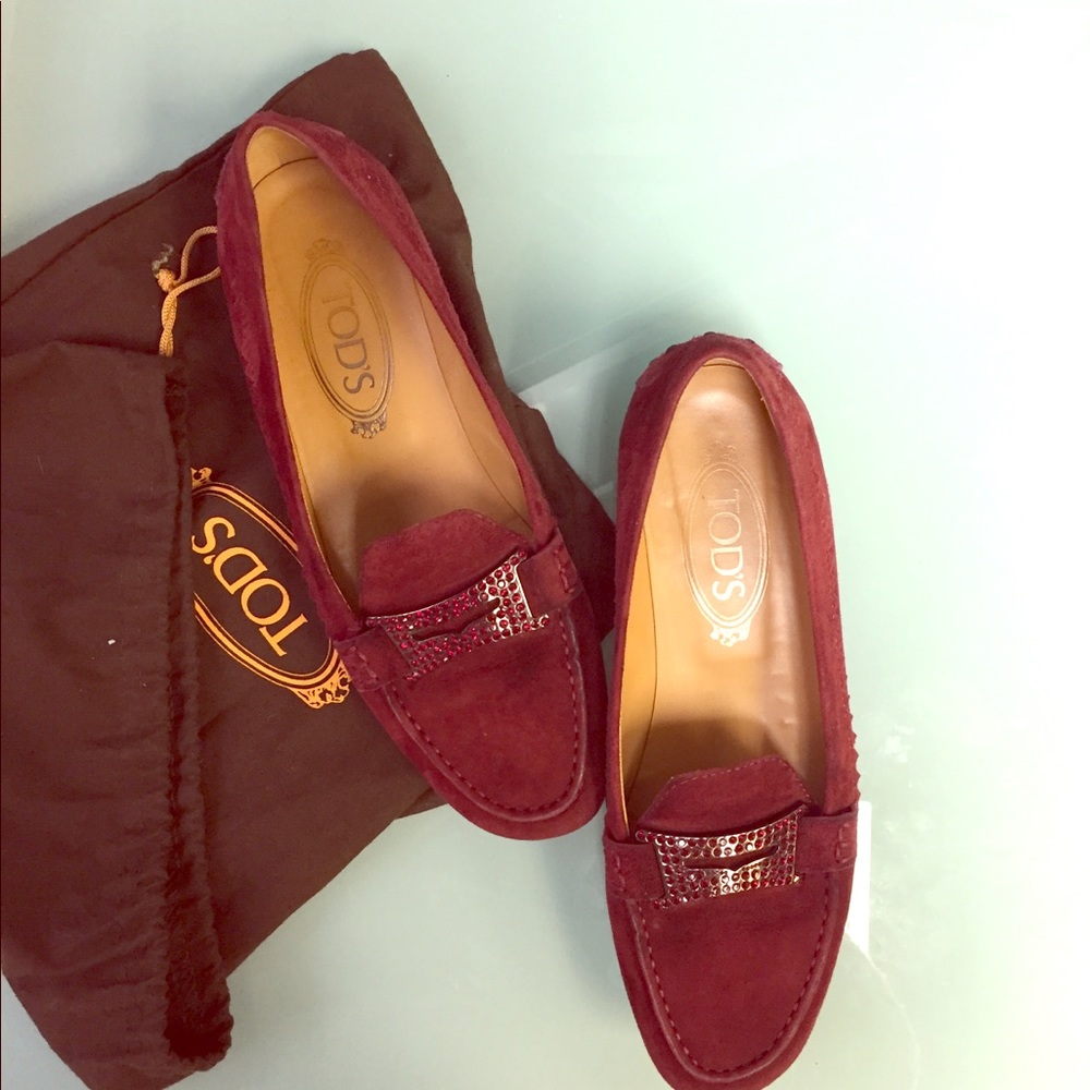 Tods mocassin with jeweled front